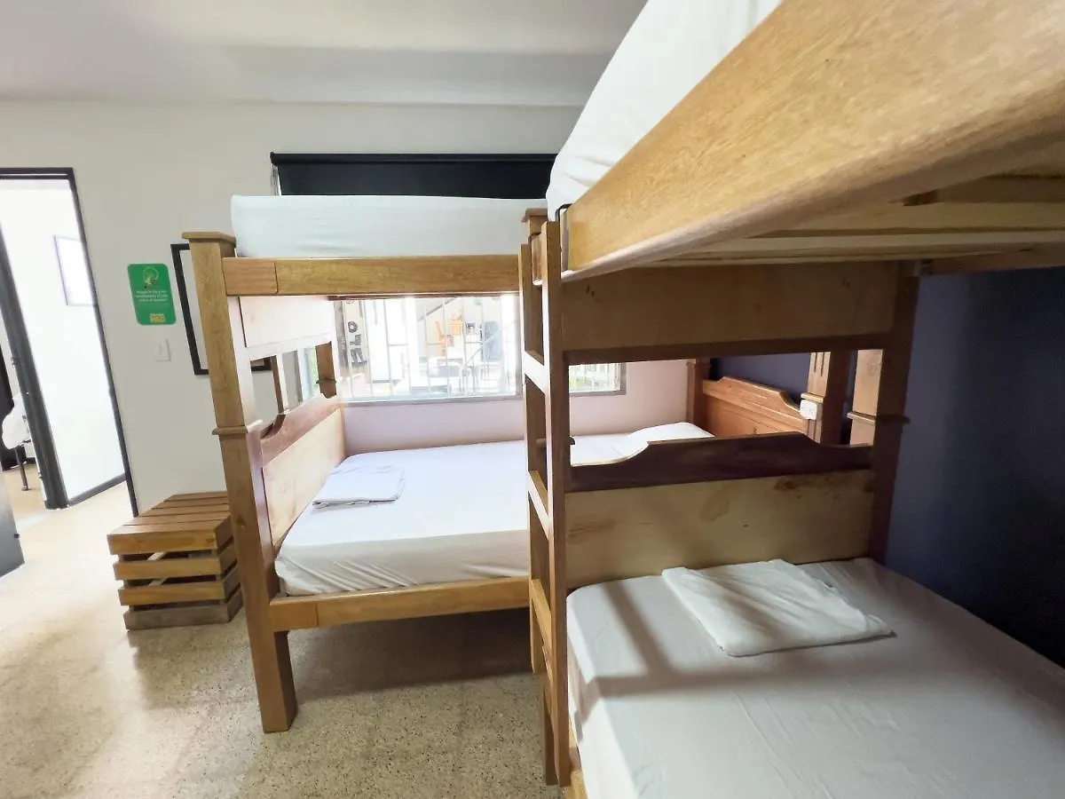 Rock Hostel Medellín Colômbia