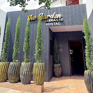 The Garden Lleras 10 Hotel